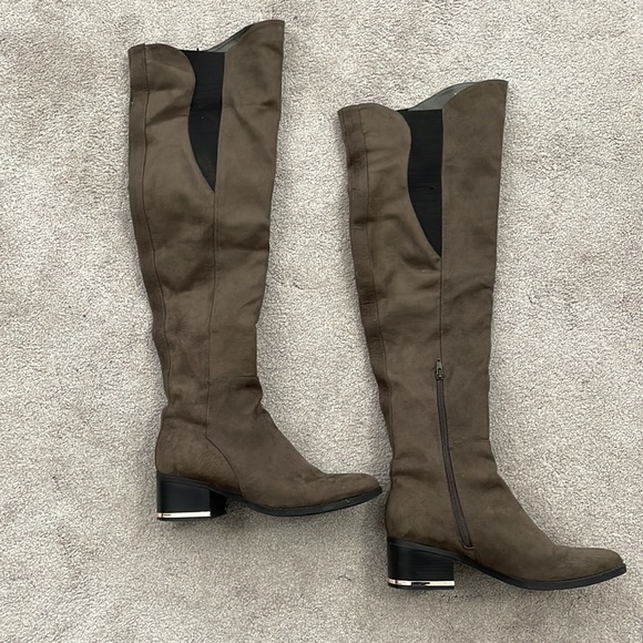 Spring over the knee dark grey boots - Picture 2 of 6